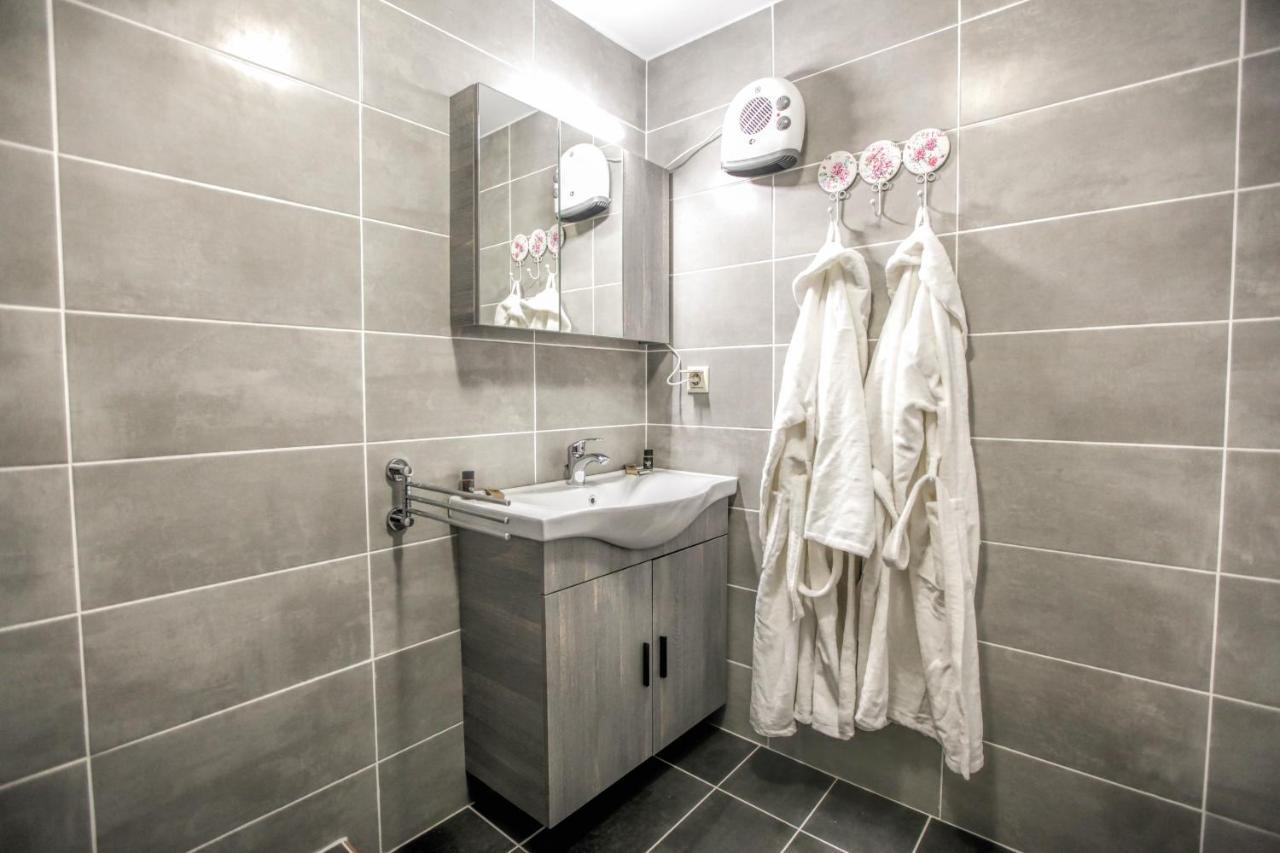 Del Sol #2 Meteora Luxurious Family Suites Kalampáka Ngoại thất bức ảnh