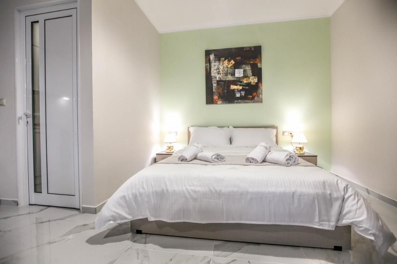 Del Sol #2 Meteora Luxurious Family Suites Kalampáka Ngoại thất bức ảnh